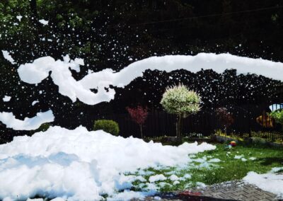 Imprezy plenerowe w ogrodzie piana party